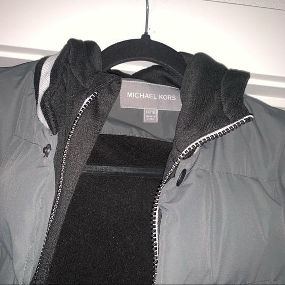 MICHAEL KORS puffer layered jacket with hoodie - Picture 9 of 15